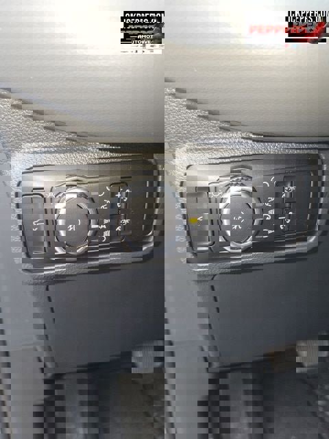 Used 2026 Ford Explorer Active w/ Active Comfort Package image 17