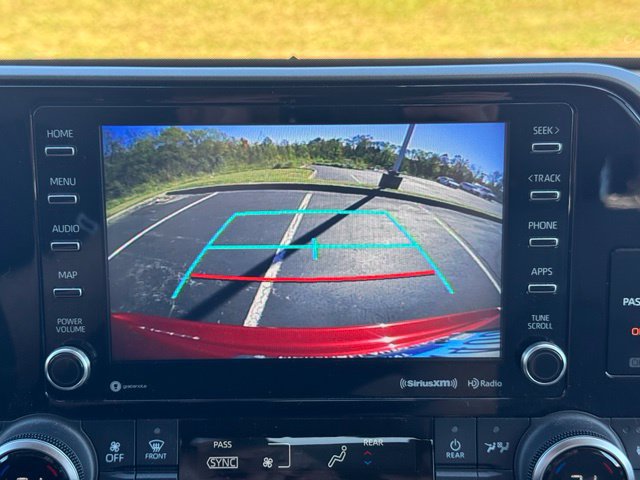 Certified 2022 Toyota Highlander XLE AWD/4WD image 29