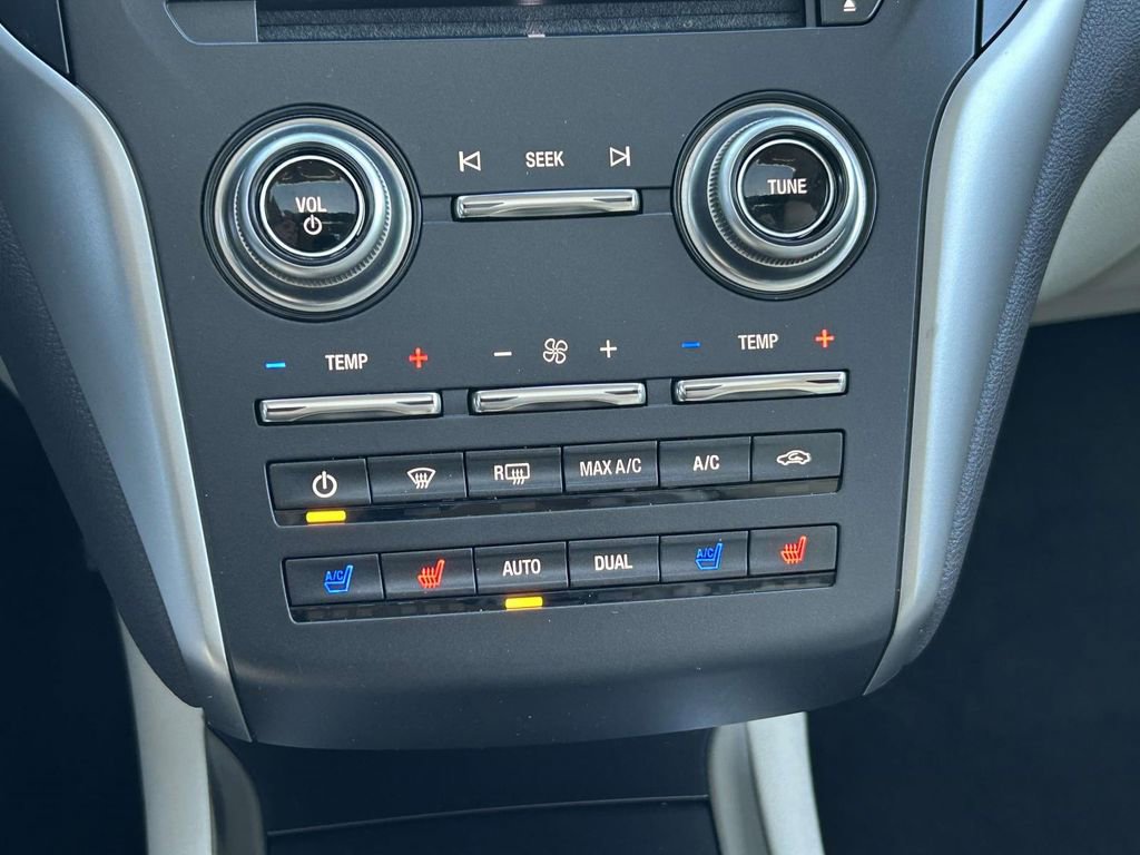 Used 2015 Lincoln MKC Base w/ Equipment Group 102A Reserve image 27