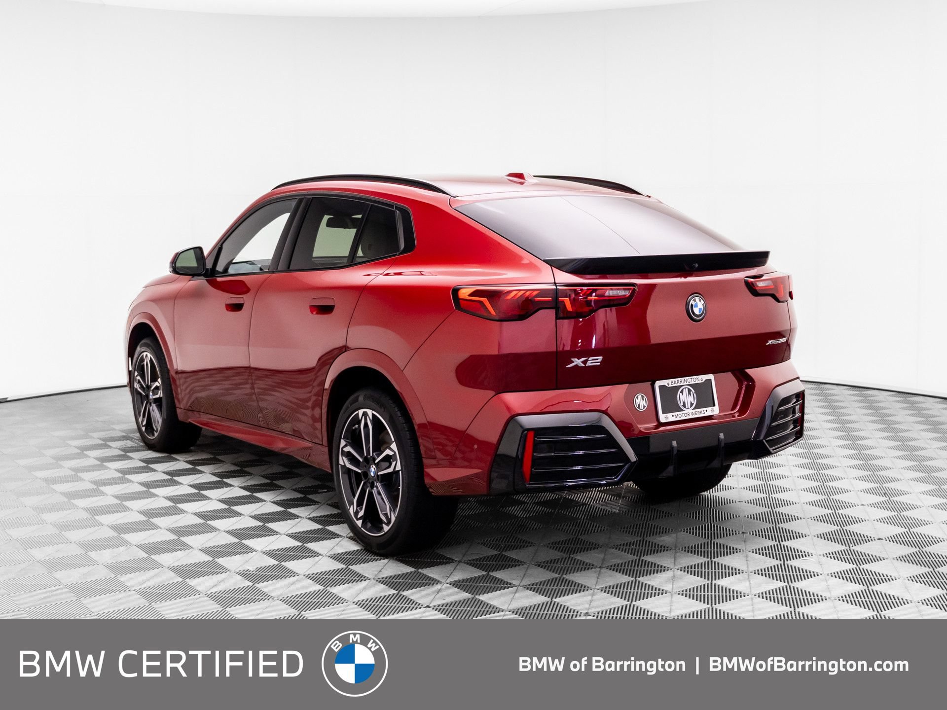 Certified 2026 BMW X2 xDrive28i w/ Technology Package AWD/4WD image 3