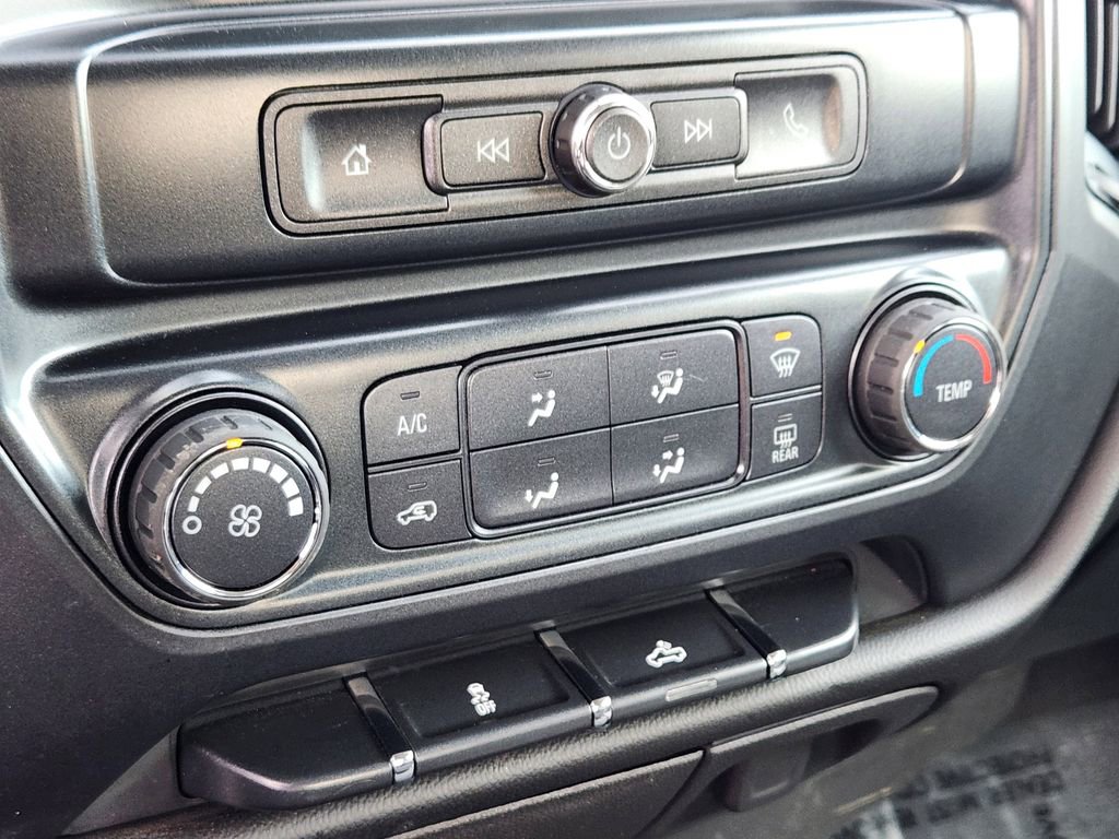 Used 2018 Chevrolet Silverado 1500 Custom w/ Custom Value Package image 9