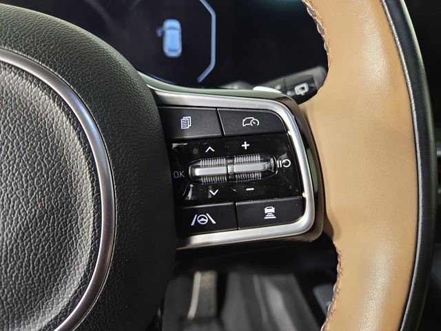 Certified 2024 Kia Sorento SX Prestige w/ Olive Brown Leather Package image 25