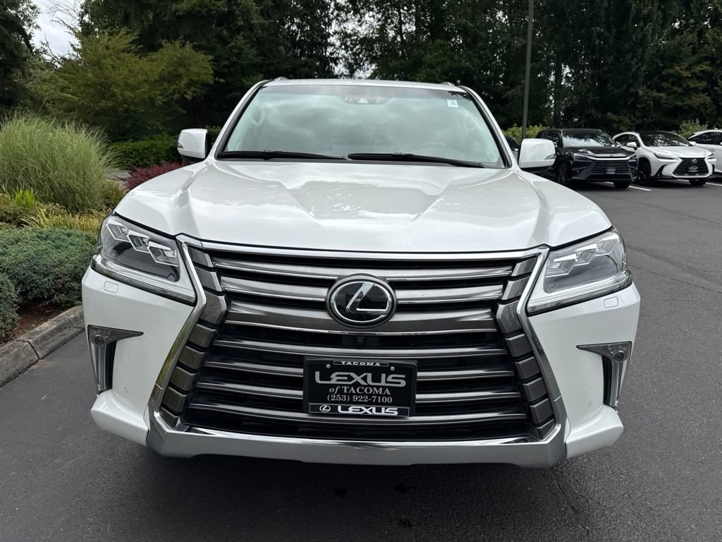 Used 2017 Lexus LX 570 4WD w/ Luxury Package image 9