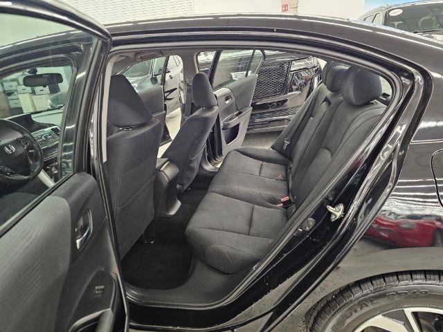 Used 2016 Honda Accord LX image 32