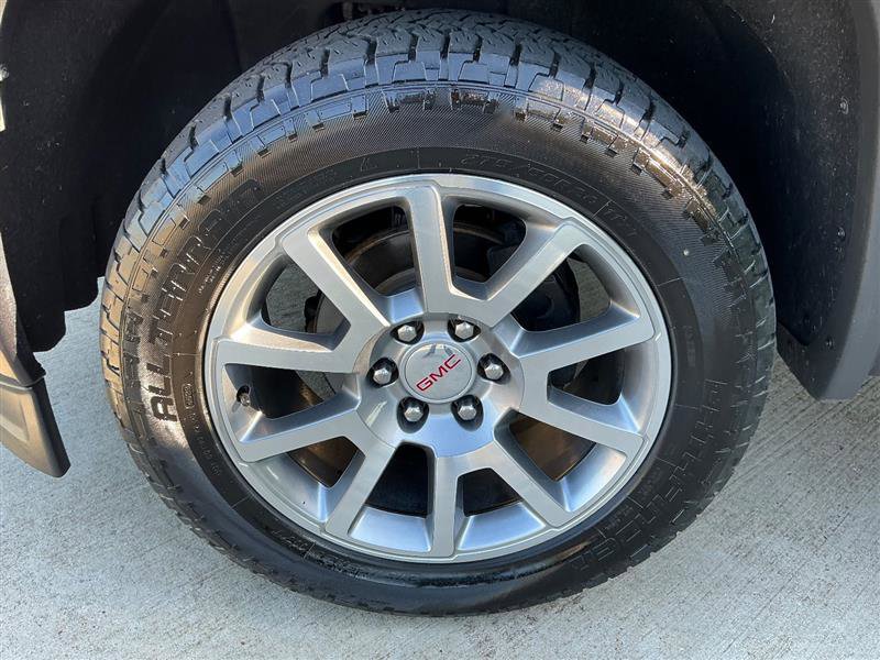 Used 2015 GMC Sierra 1500 Denali RWD image 25