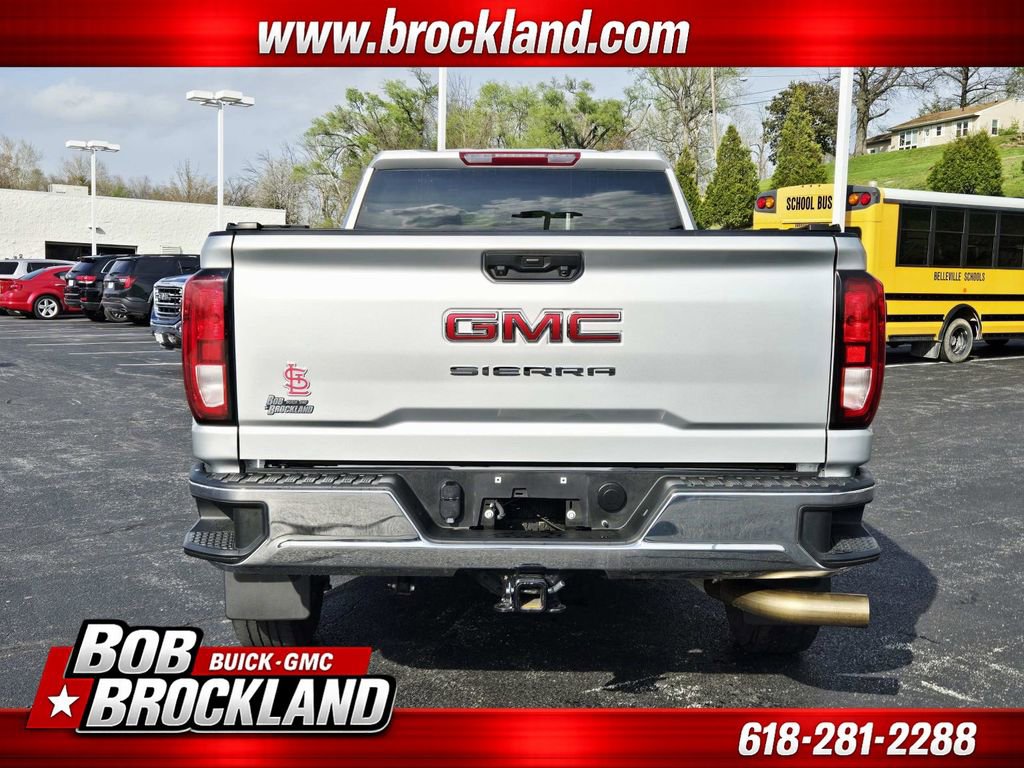 Used 2022 GMC Sierra 2500 Pro w/ Convenience Package AWD/4WD image 4