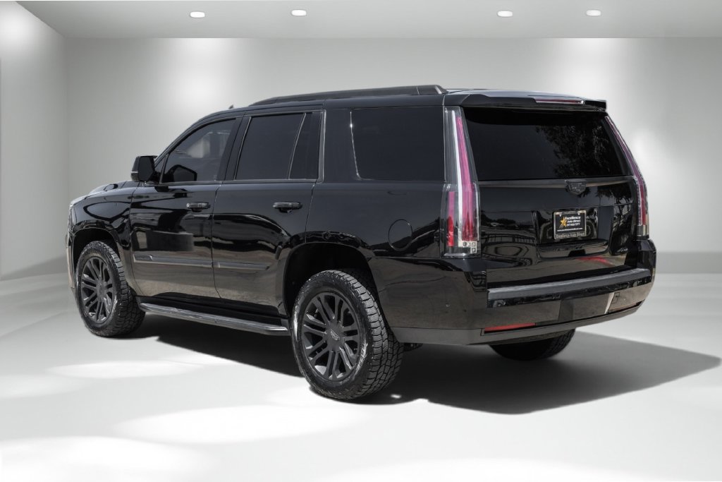 Used 2020 Cadillac Escalade 2WD image 8