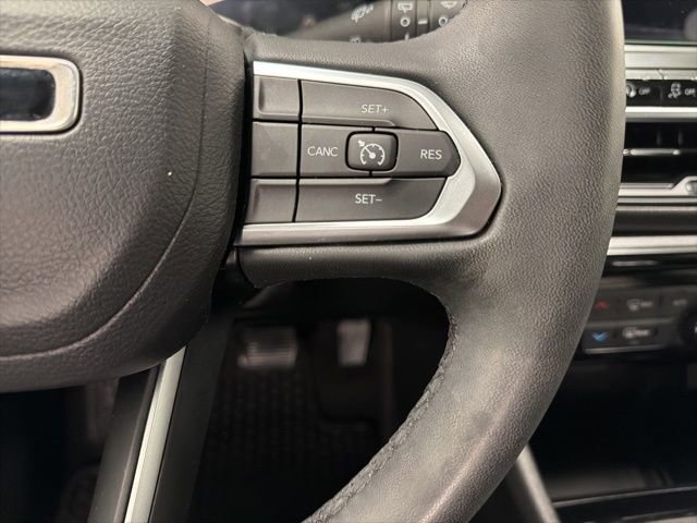 Used 2023 Jeep Compass Altitude w/ Sun and Sound Group image 21