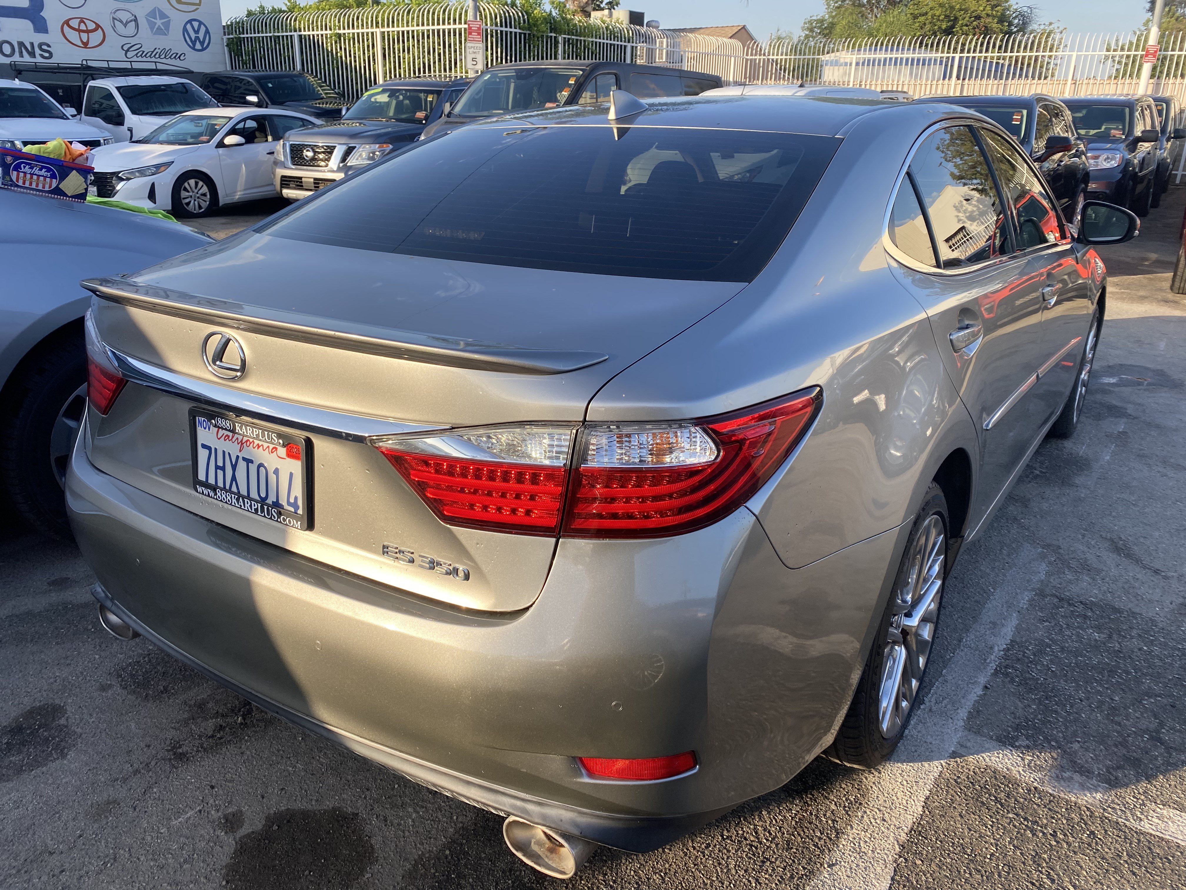 Used 2015 Lexus ES 350 w/ Luxury Package FWD image 8