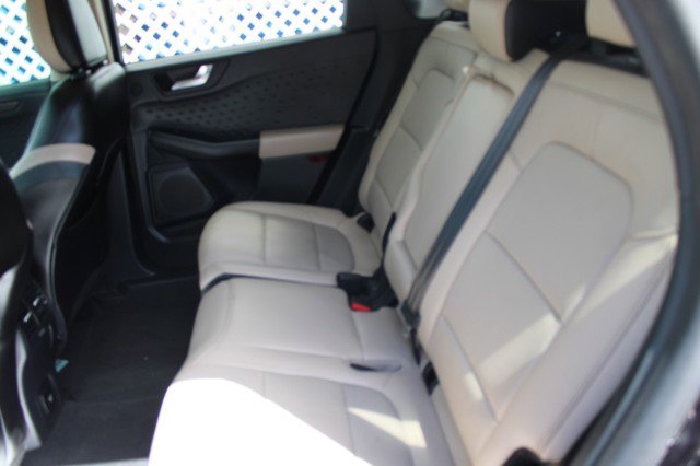 Used 2020 Ford Escape Titanium image 32