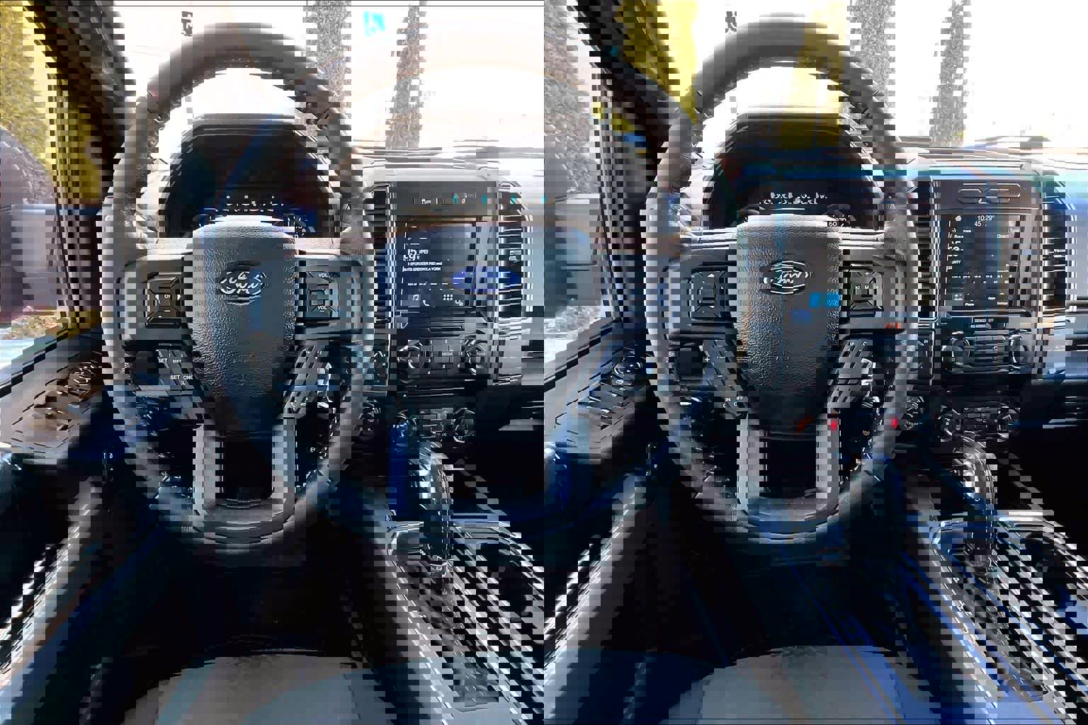 Used 2018 Ford F150 XLT w/ Equipment Group 302A Luxury image 6