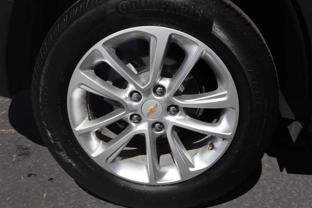 Used 2025 Chevrolet TrailBlazer LS w/ LS Convenience Package FWD image 11