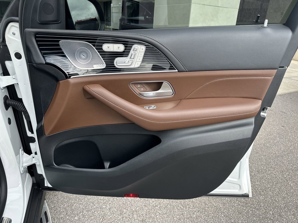 Used 2025 Mercedes-Benz GLE 350 4MATIC image 38