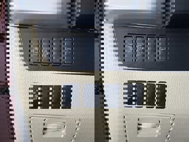 Used 2019 Toyota Highlander XLE image 32