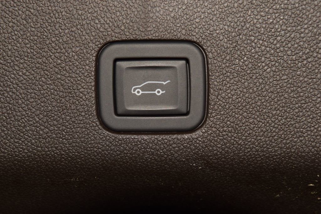 Used 2024 GMC Yukon Denali AWD/4WD image 28