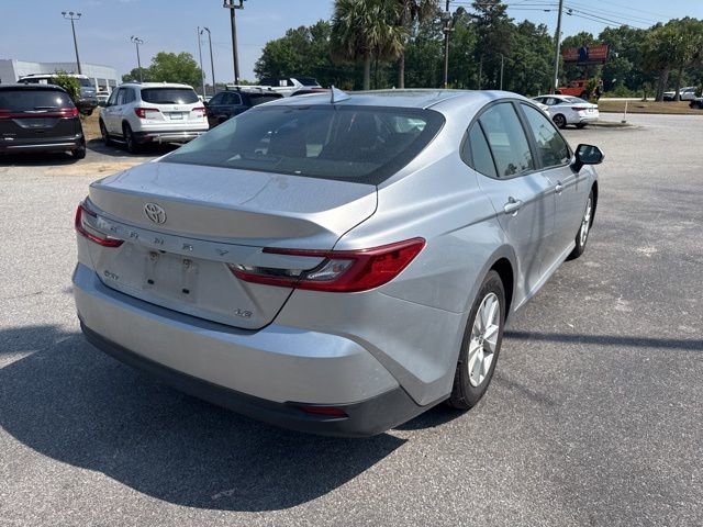 Used 2025 Toyota Camry LE FWD image 3