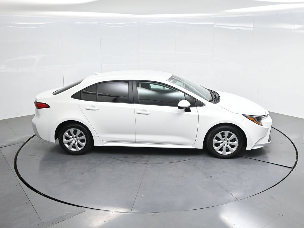 Used 2025 Toyota Corolla LE FWD image 55