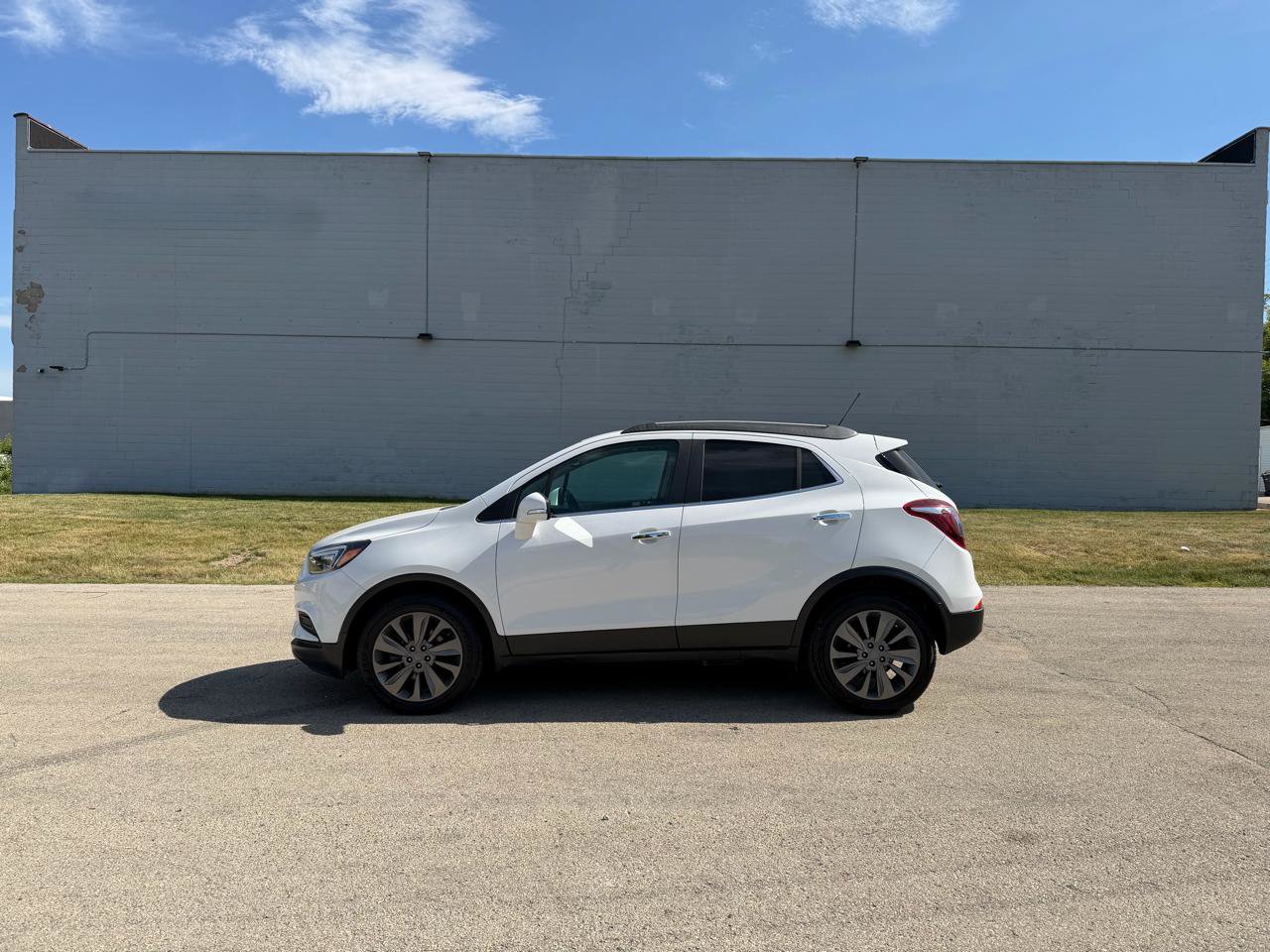 Used 2017 Buick Encore Preferred AWD/4WD image 4