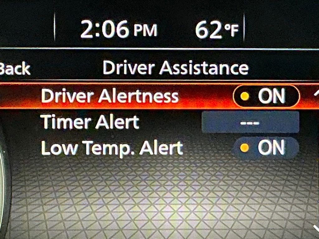 Used 2023 Nissan Rogue SV w/ SV Premium B Package image 11