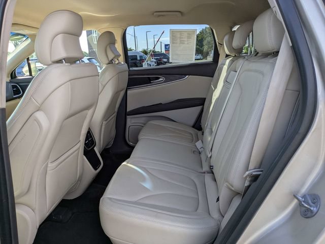 Used 2017 Lincoln MKX Select w/ Select Plus Package FWD image 15