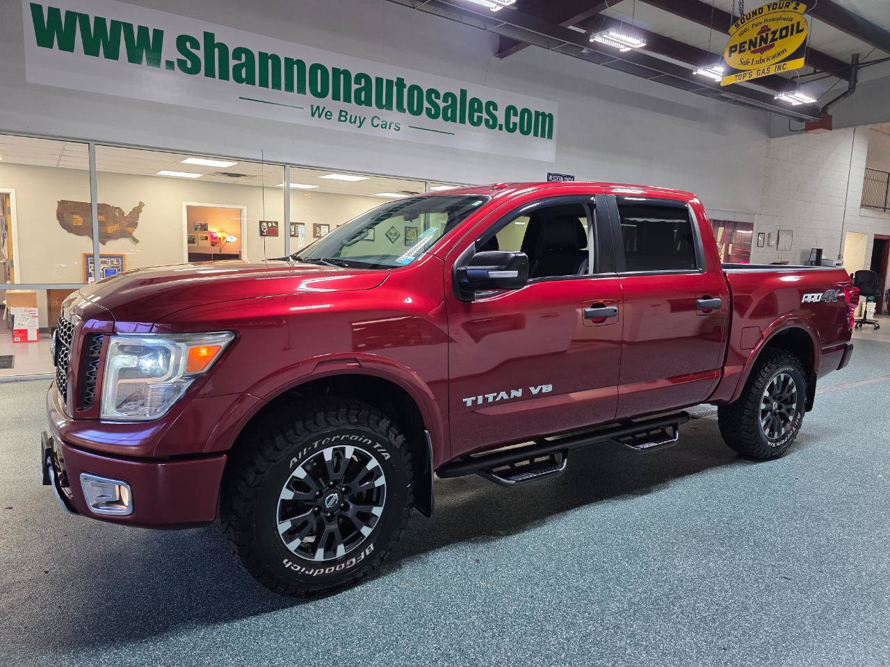 Used 2019 Nissan Titan PRO-4X AWD/4WD image 2