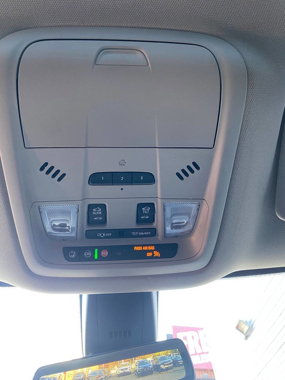 Used 2021 Buick Enclave Avenir AWD/4WD image 35