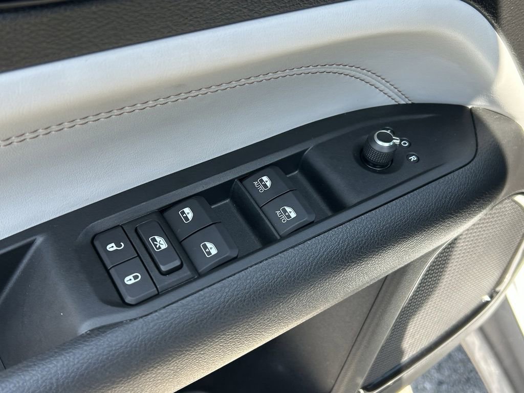 Used 2022 Jeep Compass Limited image 24