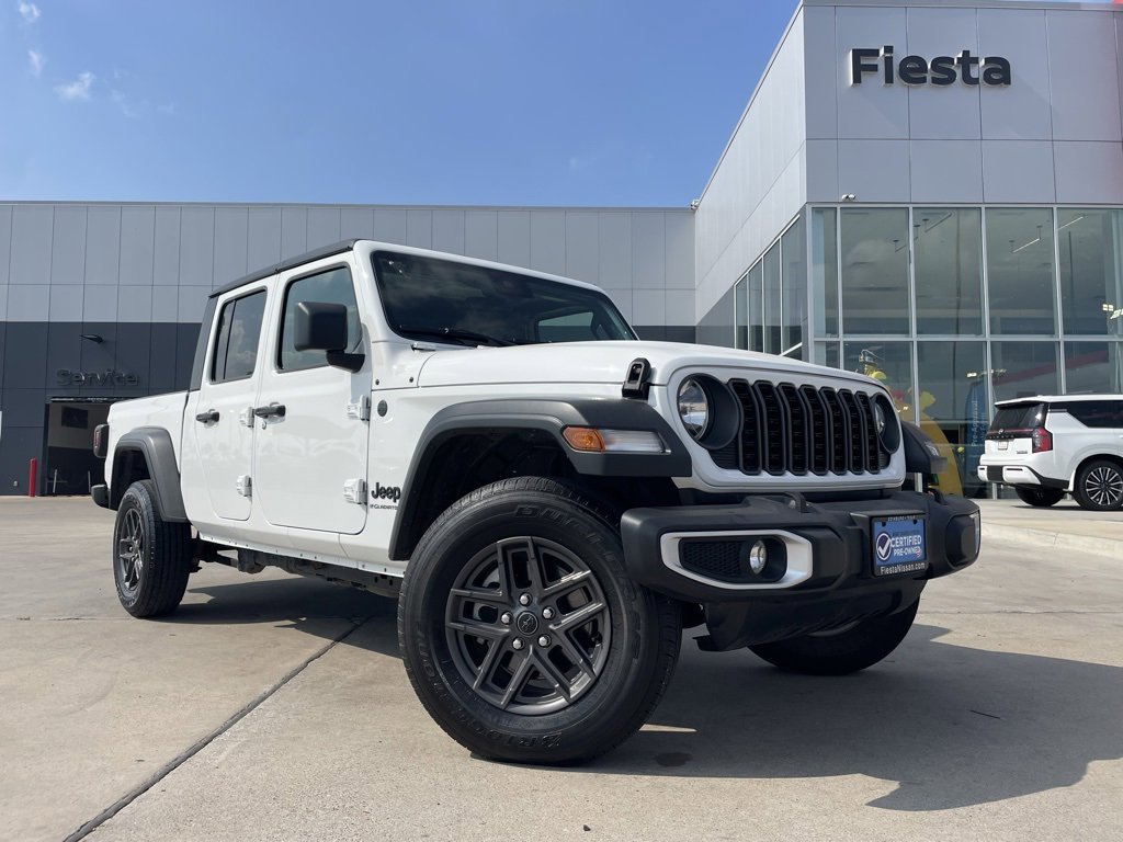 Used 2025 Jeep Gladiator Sport image 1