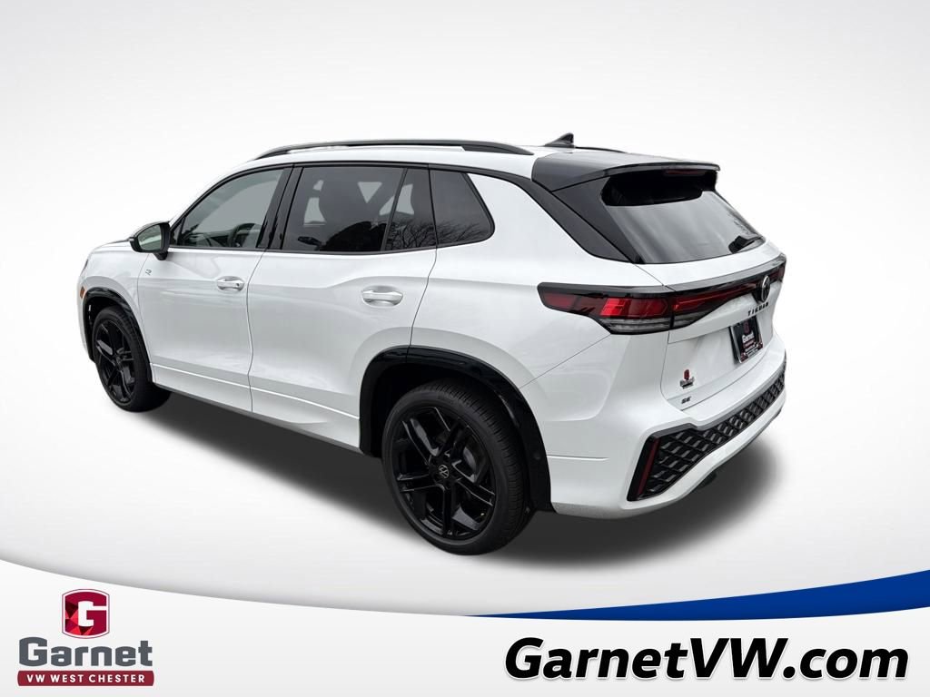 New 2026 Volkswagen Tiguan SE R-Line image 3