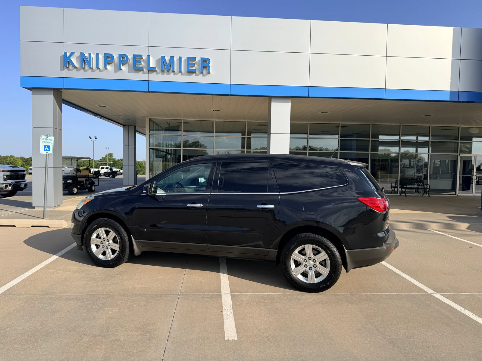 Used 2010 Chevrolet Traverse LT w/ Personal Connectivity Package FWD image 8