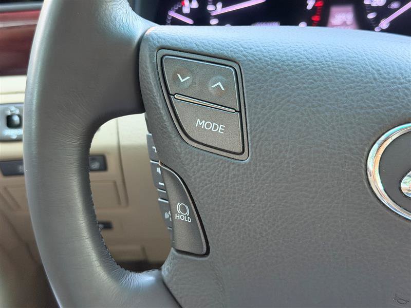 Used 2007 Lexus LS 460 RWD image 35