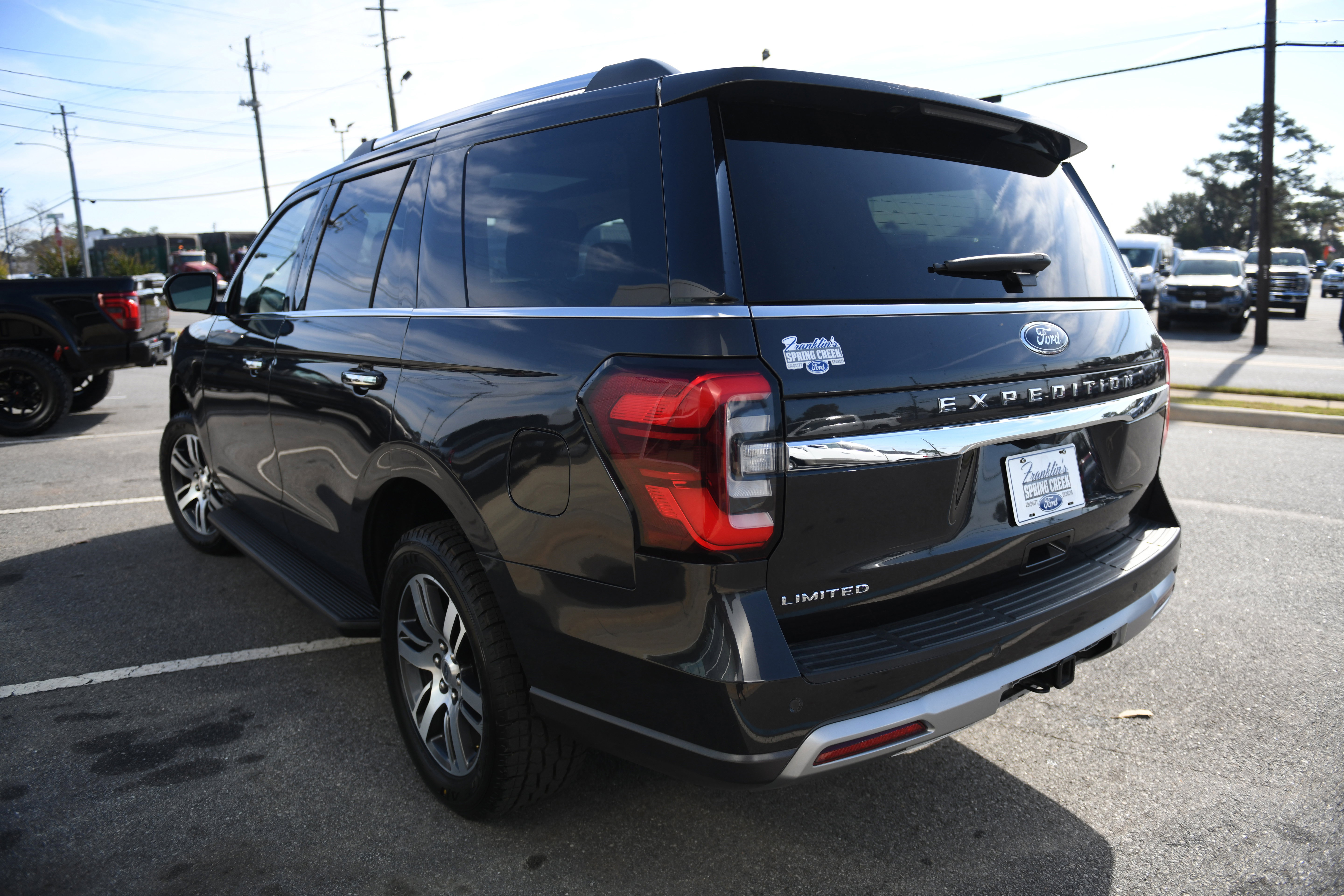 Used 2024 Ford Expedition Limited image 6