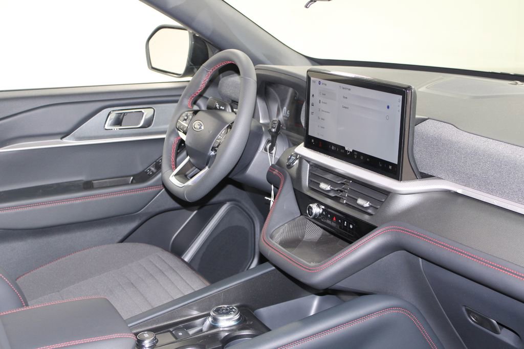 New 2026 Ford Explorer ST-Line image 31