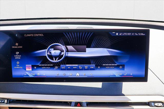 New 2026 BMW iX xDrive60 w/ Premium Package image 18