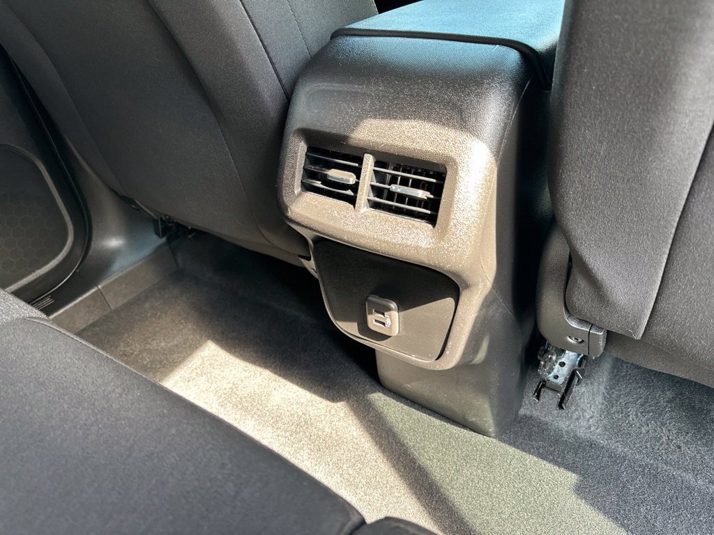 Used 2022 Chevrolet Equinox LT FWD image 18