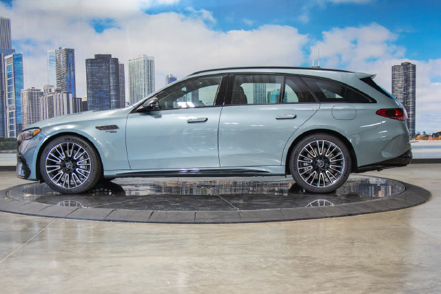 New 2027 Mercedes-Benz E 53 AMG e 4MATIC Wagon image 6