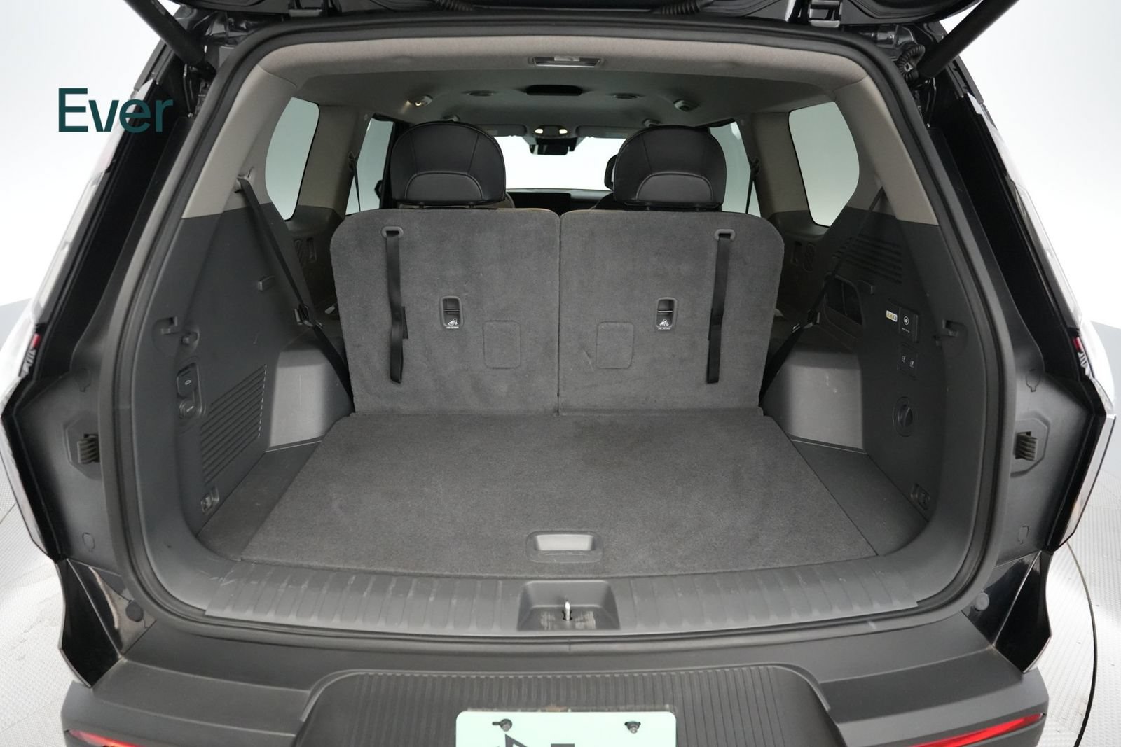 Used 2024 Kia EV9 Light Long Range RWD image 8