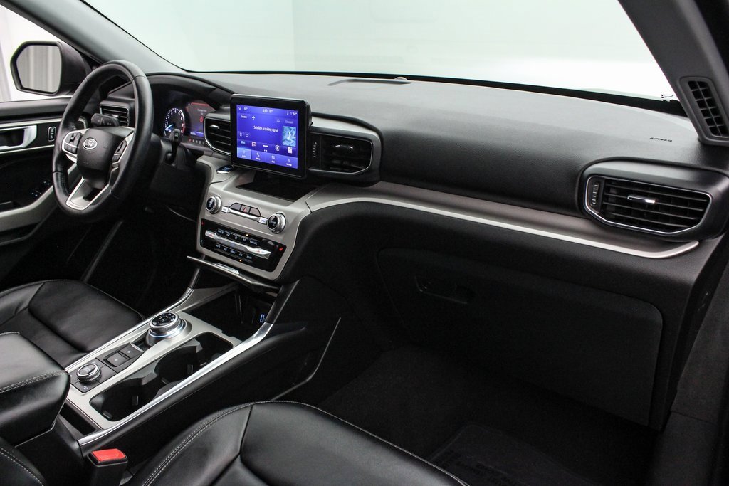 Certified 2023 Ford Explorer XLT w/ Equipment Group 202A image 23