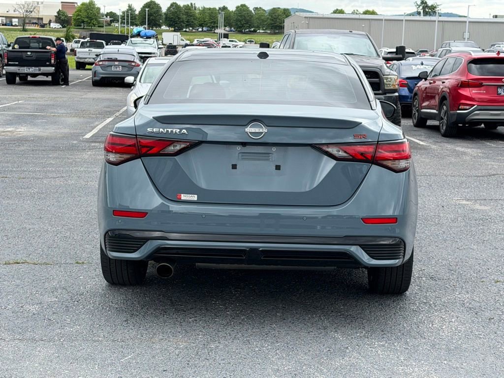Used 2025 Nissan Sentra SR w/ SR Premium Package FWD image 6