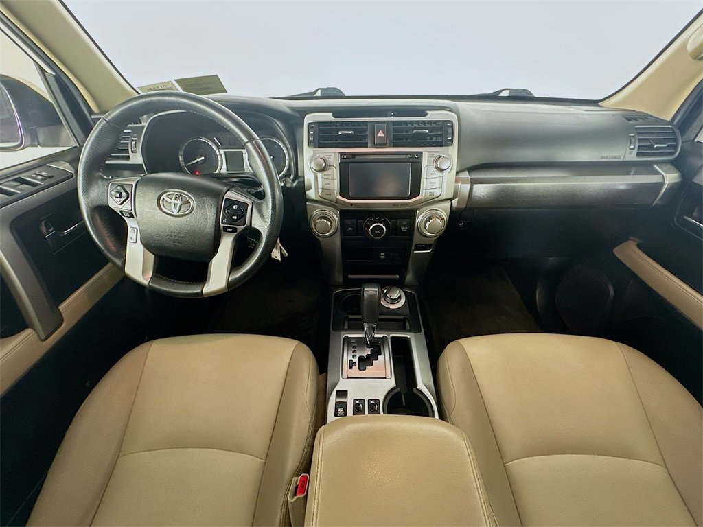 Used 2016 Toyota 4Runner SR5 Premium image 10