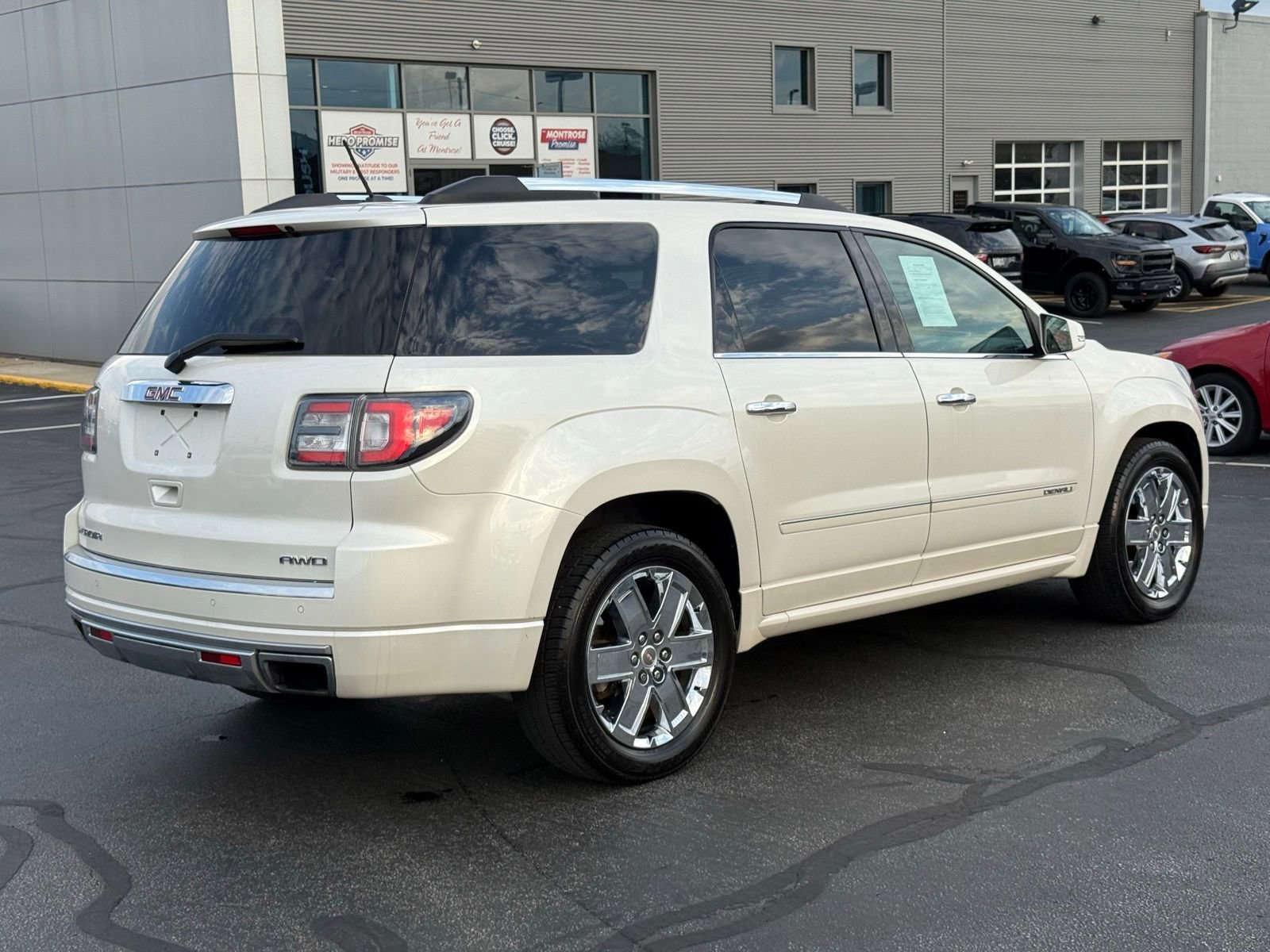 Used 2015 GMC Acadia Denali image 3