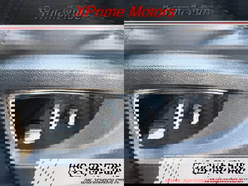 Used 2016 Cadillac Escalade ESV Luxury AWD/4WD image 19