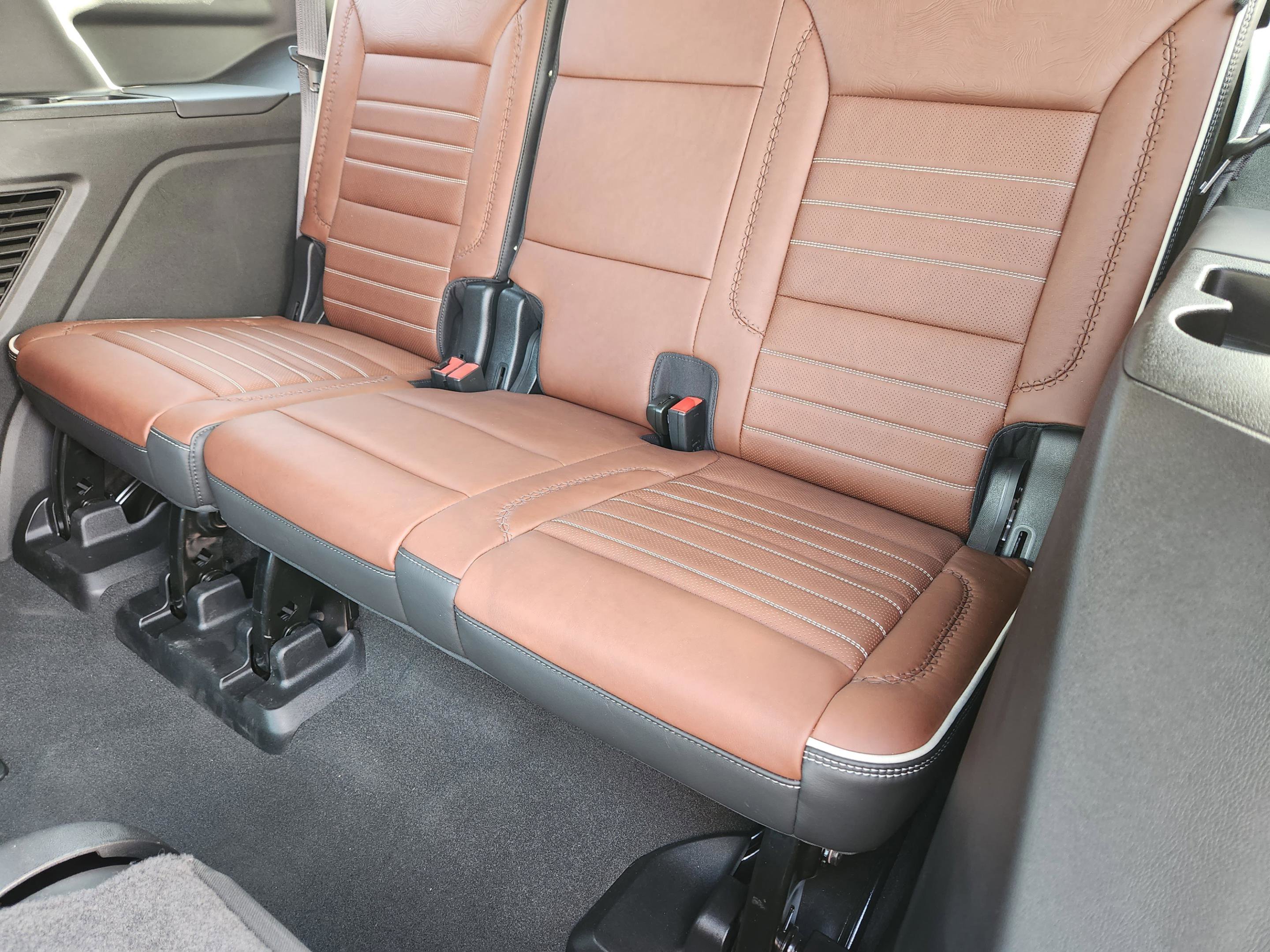 Used 2024 GMC Yukon Denali Ultimate image 32