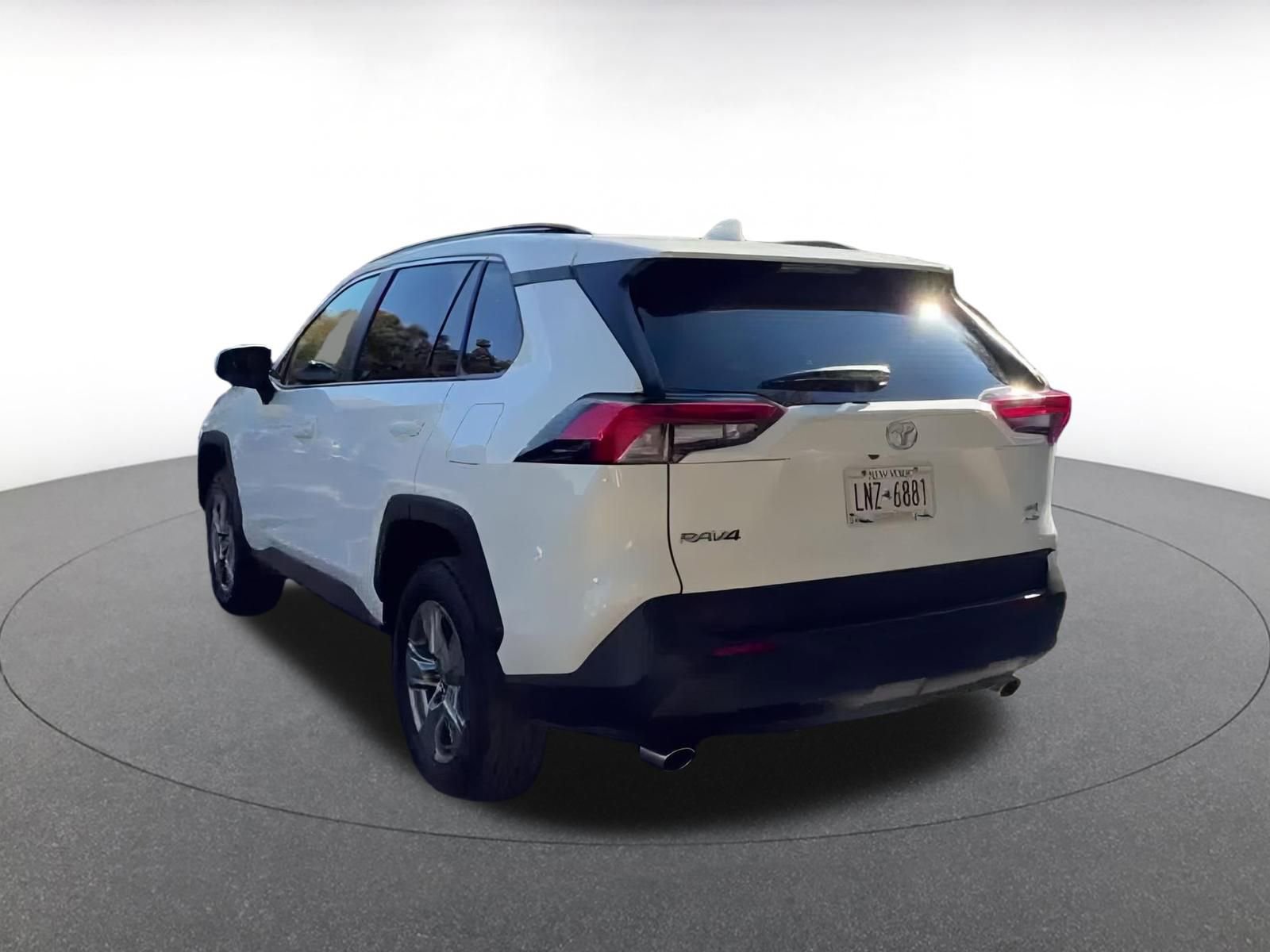 Used 2025 Toyota RAV4 XLE image 11