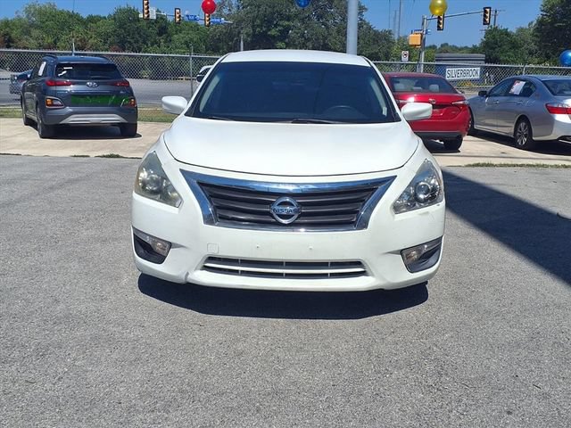 Used 2013 Nissan Altima 2.5 FWD image 2