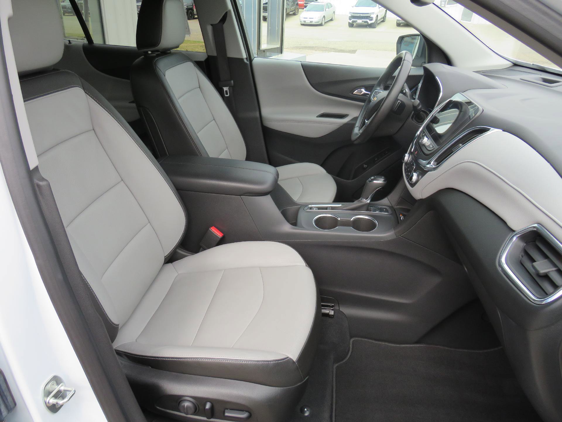 Used 2021 Chevrolet Equinox Premier image 14