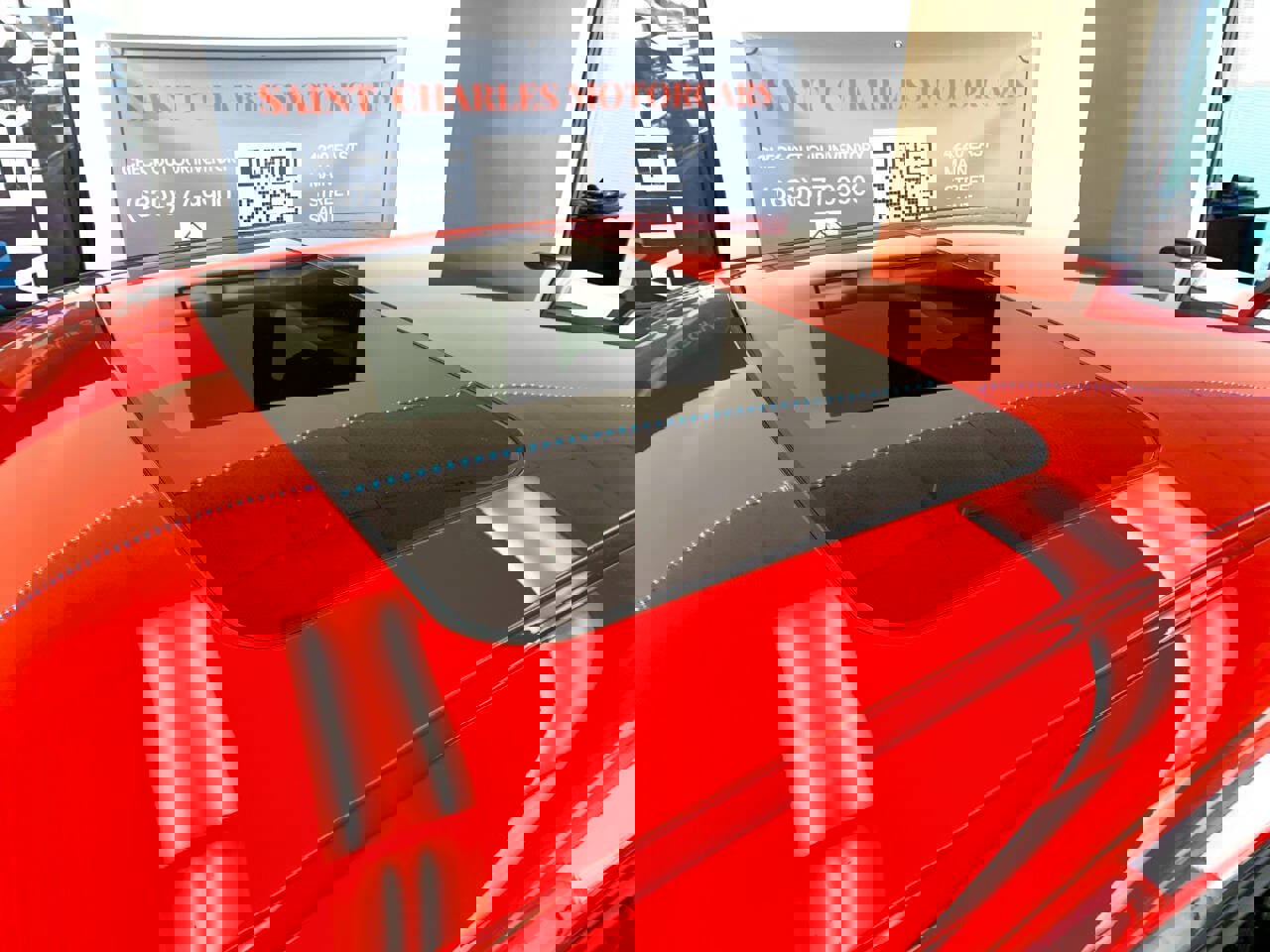 Used 2009 Dodge Challenger SRT8 w/ SRT Option Group II image 8