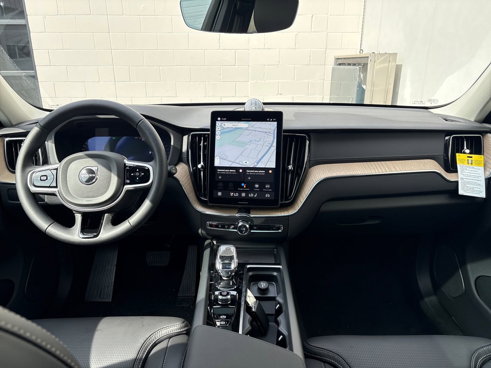 New 2026 Volvo XC60 B5 Ultra w/ Climate Package image 13