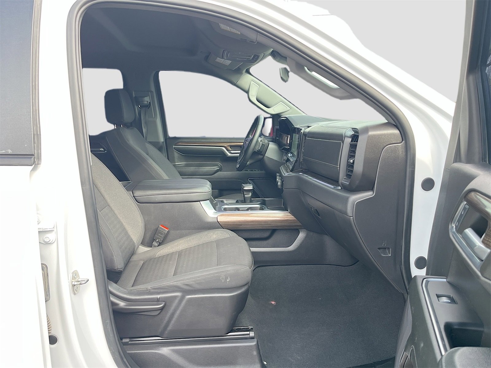 Used 2024 Chevrolet Silverado 1500 LT Trail Boss w/ Protection Package image 29