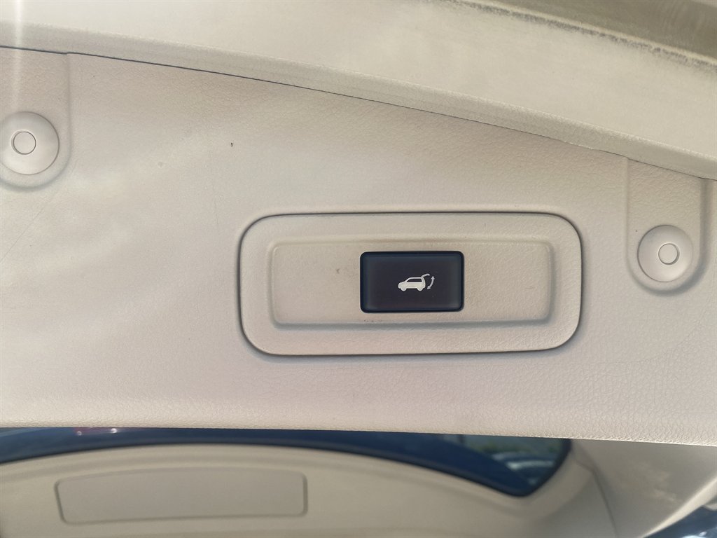 Used 2014 Nissan Murano LE w/ Platinum Edition Package AWD/4WD image 28